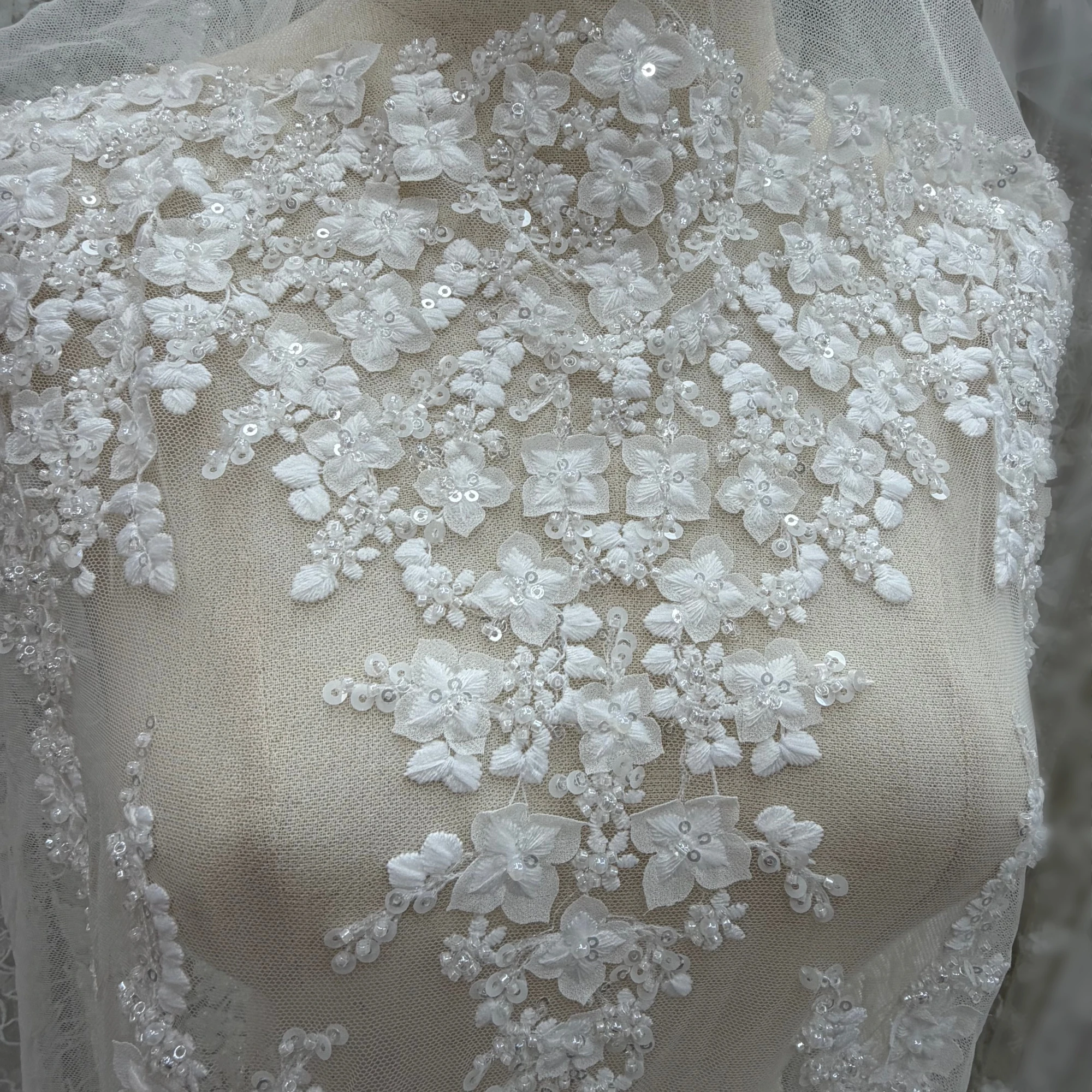 New Exquisite Three-Dimensional Craft Small Flower Sequin Bead Embroidery High-End Wedding Dress Custom Lace Fabric