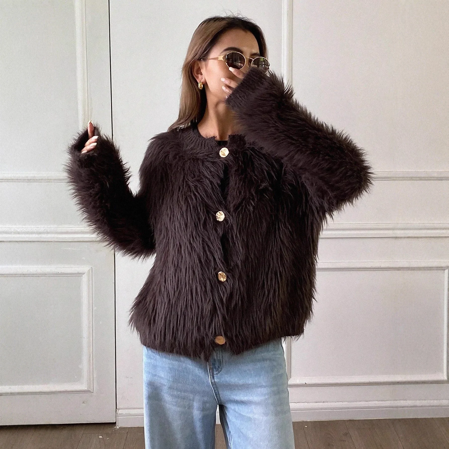 

Женский открытый кардиган в корейском стиле, свитер из меха, полиэстер, свободный крой, осенне-зимняя модная верхняя одежда с v-образным вырезом и длинным рукавом