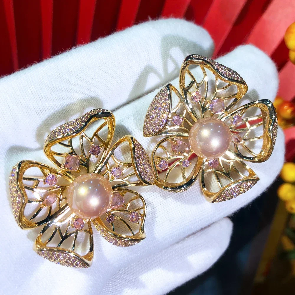 

Soramoore Luxury Fashion Hollow Big Flower Earrings for Women Bridal Wedding Delicate Full CZ High Quality Lady Daily Party