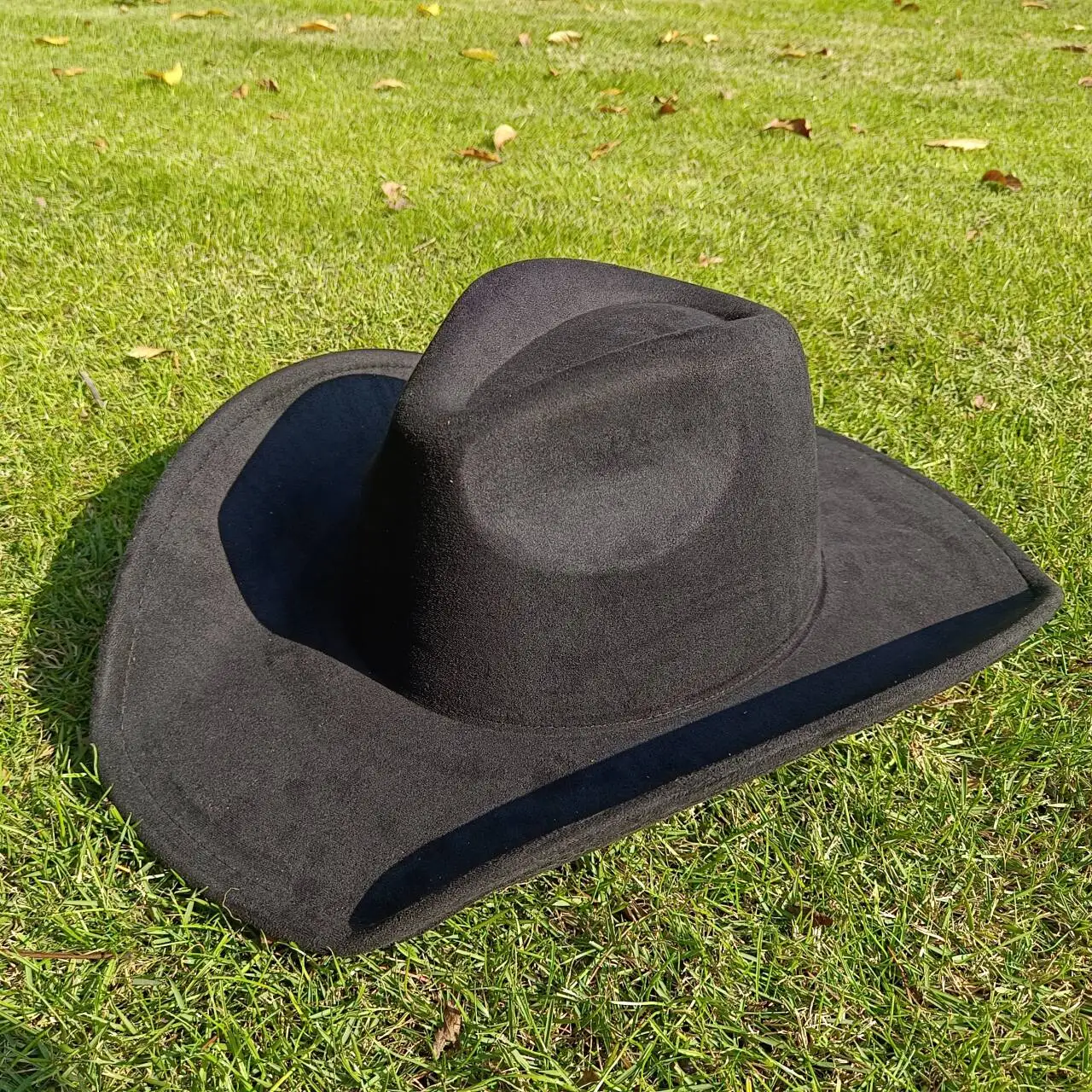 Western Premium Wildleder-Cowboyhut Stilvoller Fedora-Hut aus Wildleder für Damen und Herren Perfekt für festliche Outdoor-Aktivitäten – Detail 19