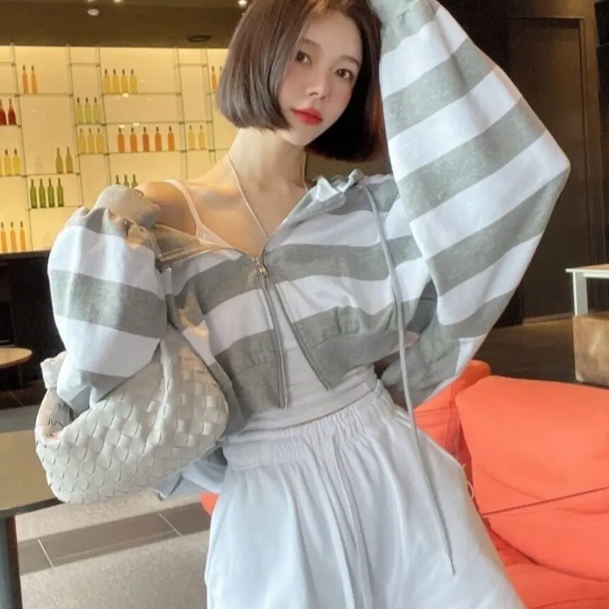 

Дизайнерская женская солнцезащитная куртка с капюшоном, повседневная, модная, французский стиль, хлопок, длинный рукав, на молнии