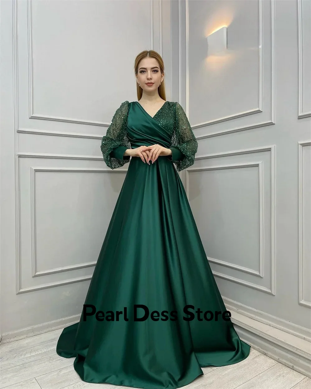 Diamond satin long ball dress with V-neck and A-shaped high-quality New Year's women's dress