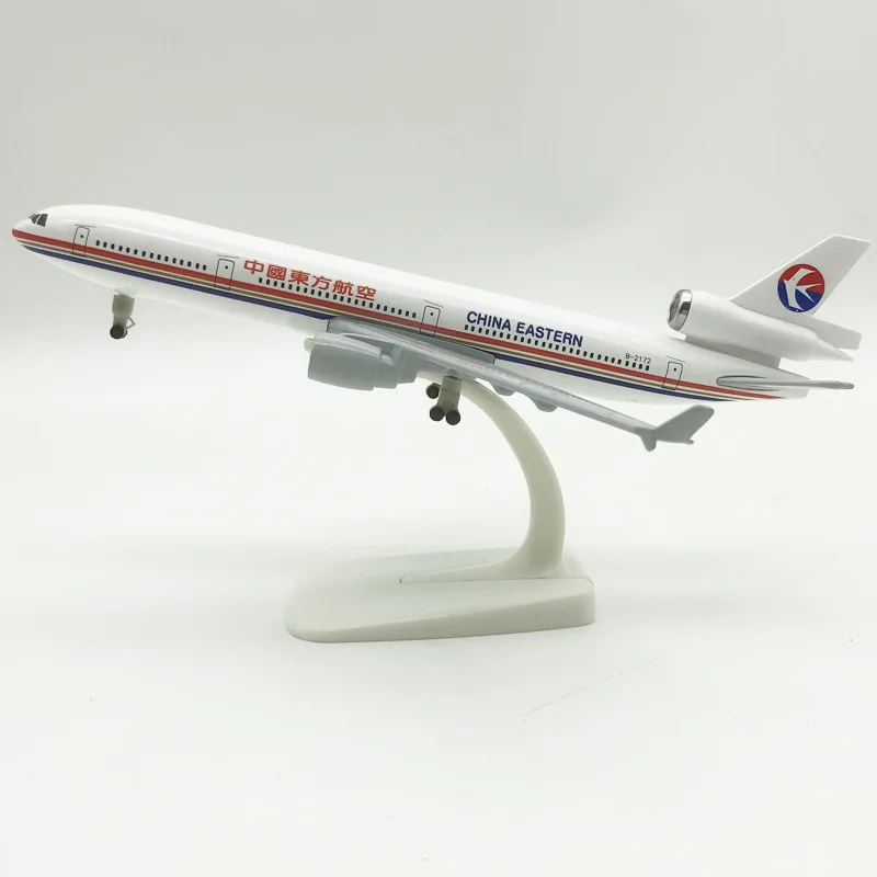 NEW 20cm Alloy Metal Air China Eastern Airlines MD MD-11 Diecast Airplane Model Plane Model Aircraft With Wheels Landing Gears