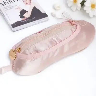 

Функциональный пенал для ручек в форме балетной туфли, дизайн в стиле танцевальной обуви, для студентов и художников, портативный органайзер для канцелярских принадлежностей, удобный для использования в дороге.