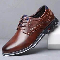 Scarpe da uomo retrò Scarpe da lavoro in pelle di marca Scarpe casual di moda per uomo Mocassini traspiranti marrone nero Comfort Scarpe da uomo 2023