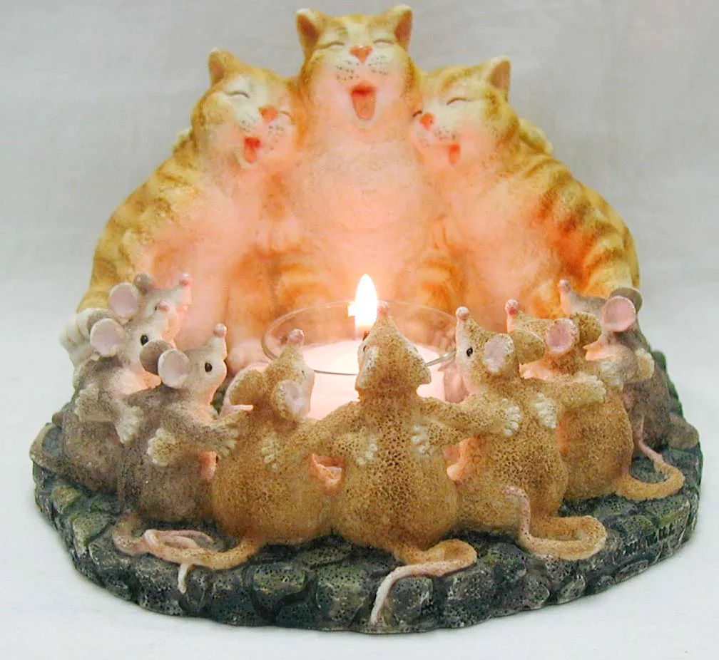 Resin Tealight Candle Holder Three Singing Cats and Mice Figurine Round Base Animal Candlestick Home Decorative Ornament Gift