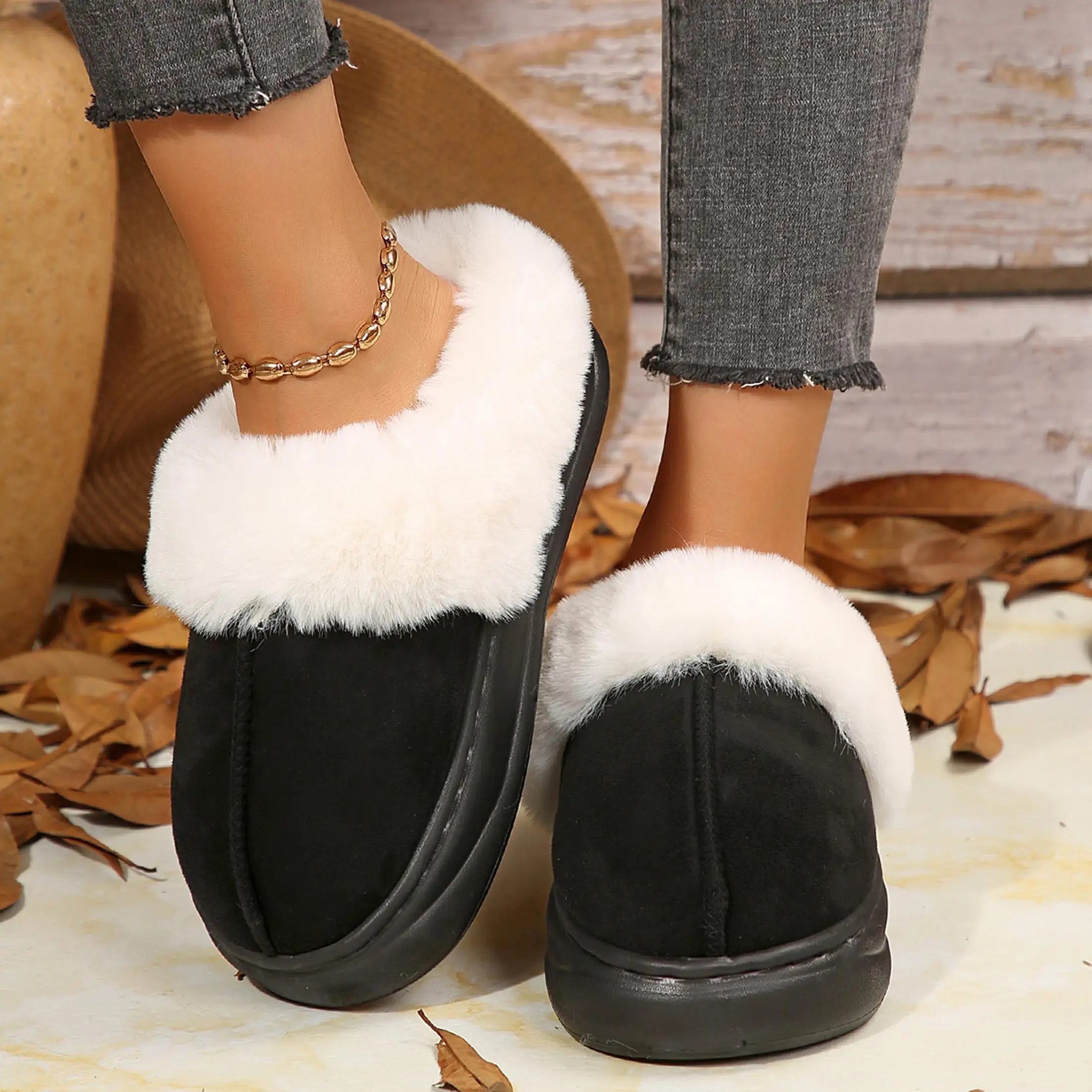 Women's Plush Lined Mule Slippers Cozy Suede Slip-Ons with Plush Cuff for Winter Warmth Indoor Outdoor Shoes