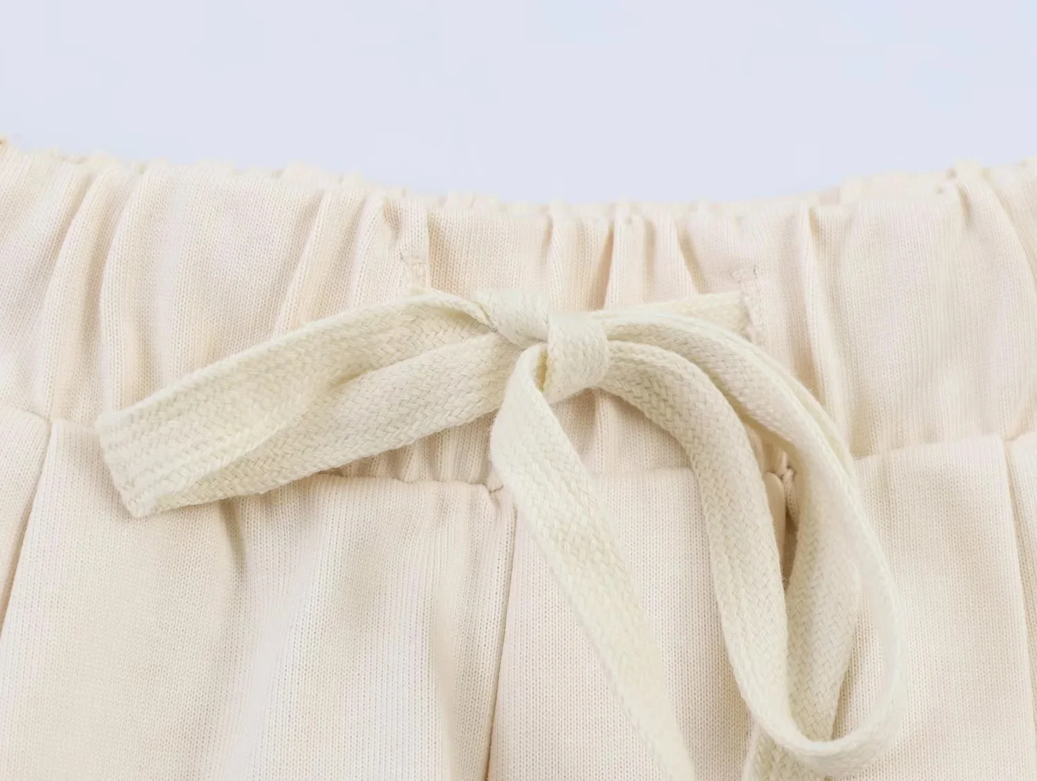 KONDALA Damen Freizeit-Hosen-Set Patchwork T-Shirt Elastische Taille Taschen-Hose Neue Mode 2026 Frühling Sommer Sportliches Urlaubs-Set – Detail 20