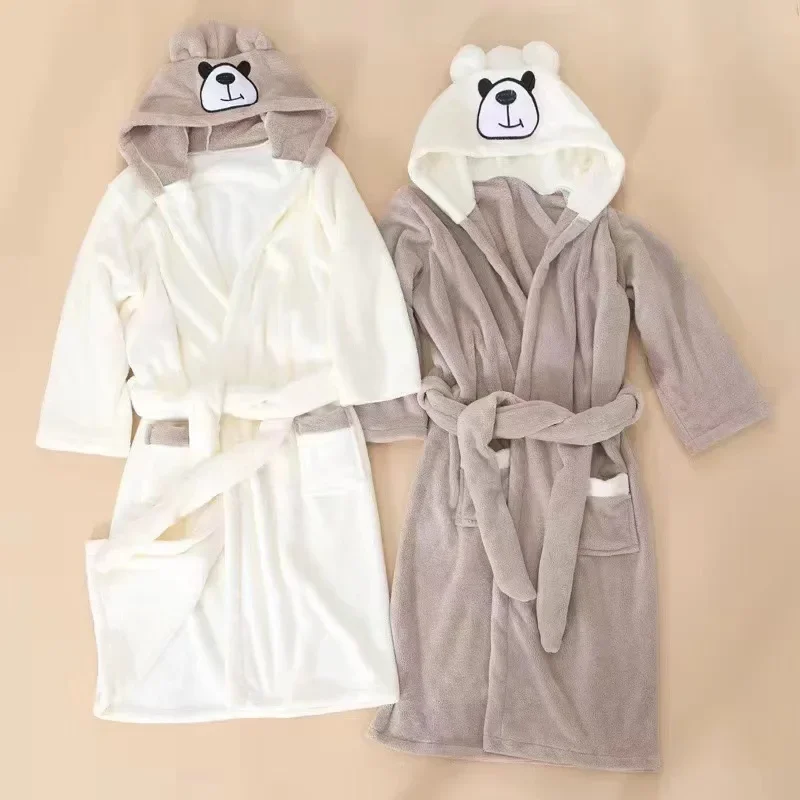 Albornoz de lana Coral blando para niños, bata de toalla grande absorbente de secado rápido con dibujos de oso de manga larga, cómoda y suave para el hogar