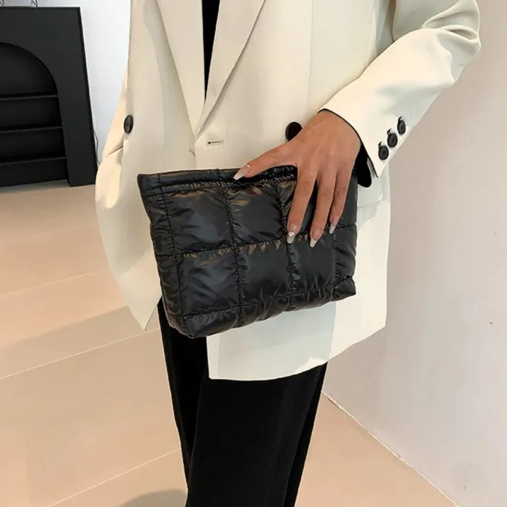 

Cotton Filled Puffer Pouch PU Leather Storage Purse Puffer Padded Makeup Bag Handbag Large Capacity Thick Plaid Clutch Bag Girls