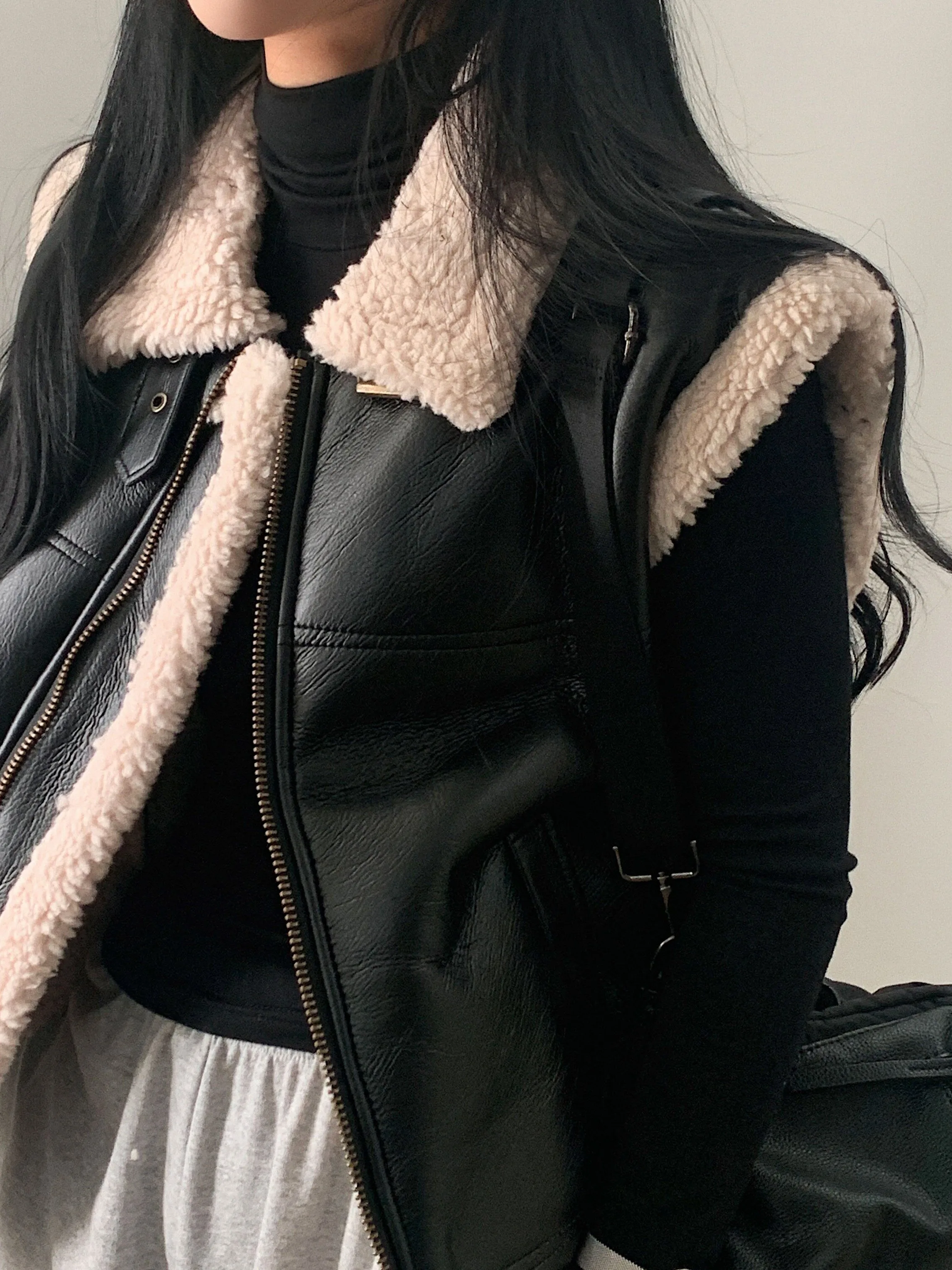 Chic Leather And Fur Vest Korean Style Women's Fashion Spring Autumn Winter Jacket Zipper Closure Casual Wear for Various Occ...