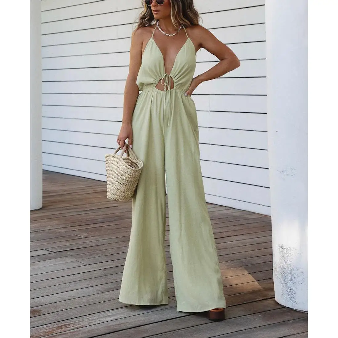 

Женский комплект: топ с завязками на груди и широкие брюки с низкой талией, из других тканей, для уличного стиля