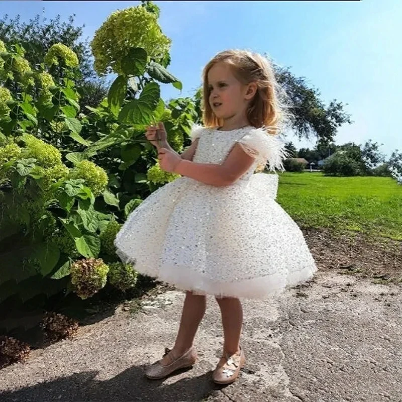 Vestido de boda de fiesta de primer cumpleaños para niña, ropa de plumas blancas con cuentas y lentejuelas, princesa bautismal, Verano