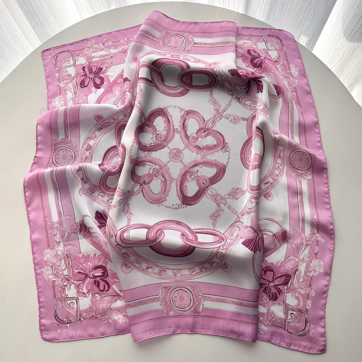 Sciarpa quadrata con stampa st - Face Scarf Mask recensione e prezzo