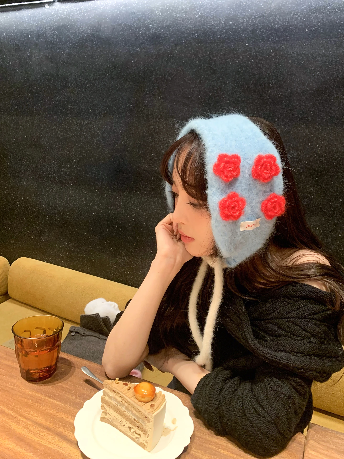 厚みのある手作りニットフラワーヘアバンドイヤーウォーマー女性用冬サイクリング防風耳カバー暖かい耳パッド耳コージー