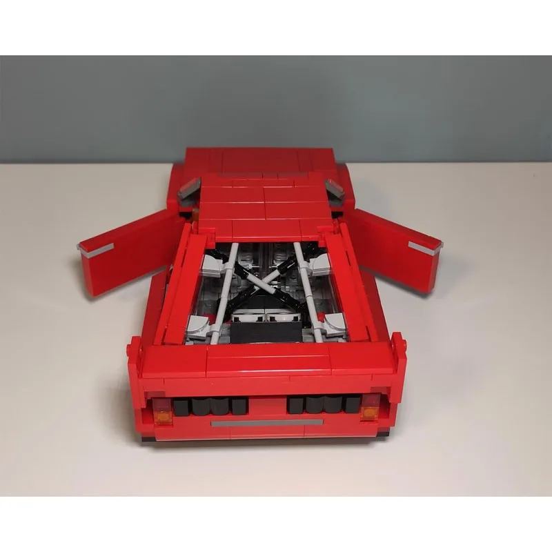MOC-83735 Nieuw klassiek iconisch rood racewagen bouwstenenmodel, 650 onderdelen, creatief verjaardagsspeelgoedcadeau voor jongens en kinderen