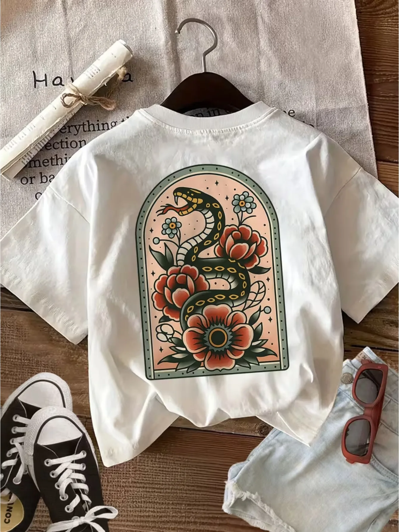 Floral Snake Women's T-shirt Vintage Tattoo Style Tee Retro Aesthetic Harajuku Streetwear Top Casual Unisex Short Sleeve Shirt