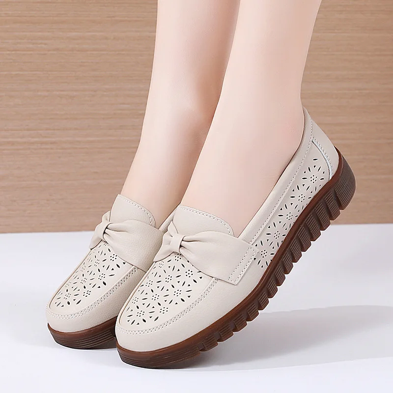 

2023 Women Flats Slip On Moccasins Spring Hollow Beige Casual Loafers Soft Sole Non Slip Breathable Females Zapatillas Mujer