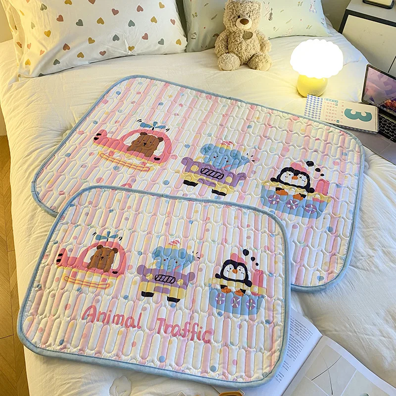 Waterproof Period Pad Mat Small Mattress Absorbent Pad Non-Slip Mat Machine Washable Urine Barrier Mat for Dormitory Use
