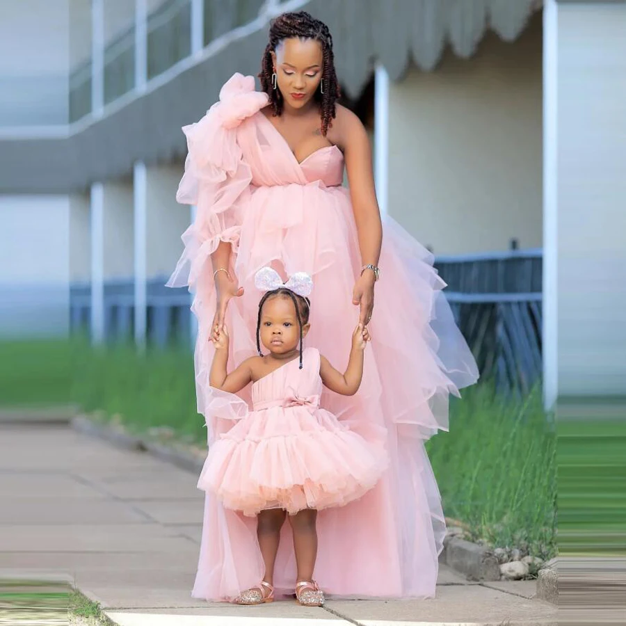 Lovely Pink Mother And Daughter Birthday Dresses For Photo Shoots One Shoulder Tulle Party Gowns Mom & Me Family Look