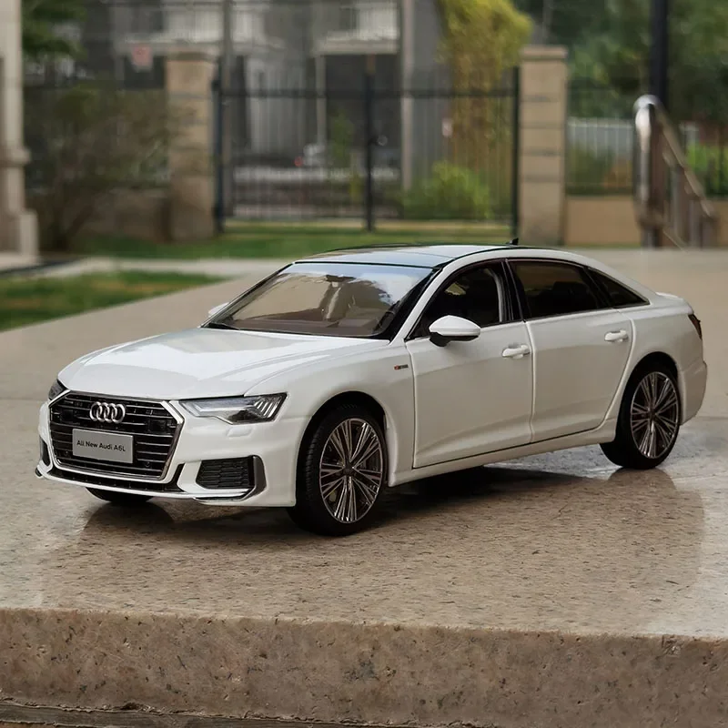 

New 1:18 Die-cast Metal Alloy Vehicle 2019 A6L Car Model Toy Diecast Collection Souvenir Display Boys Adult Gifts Decorate