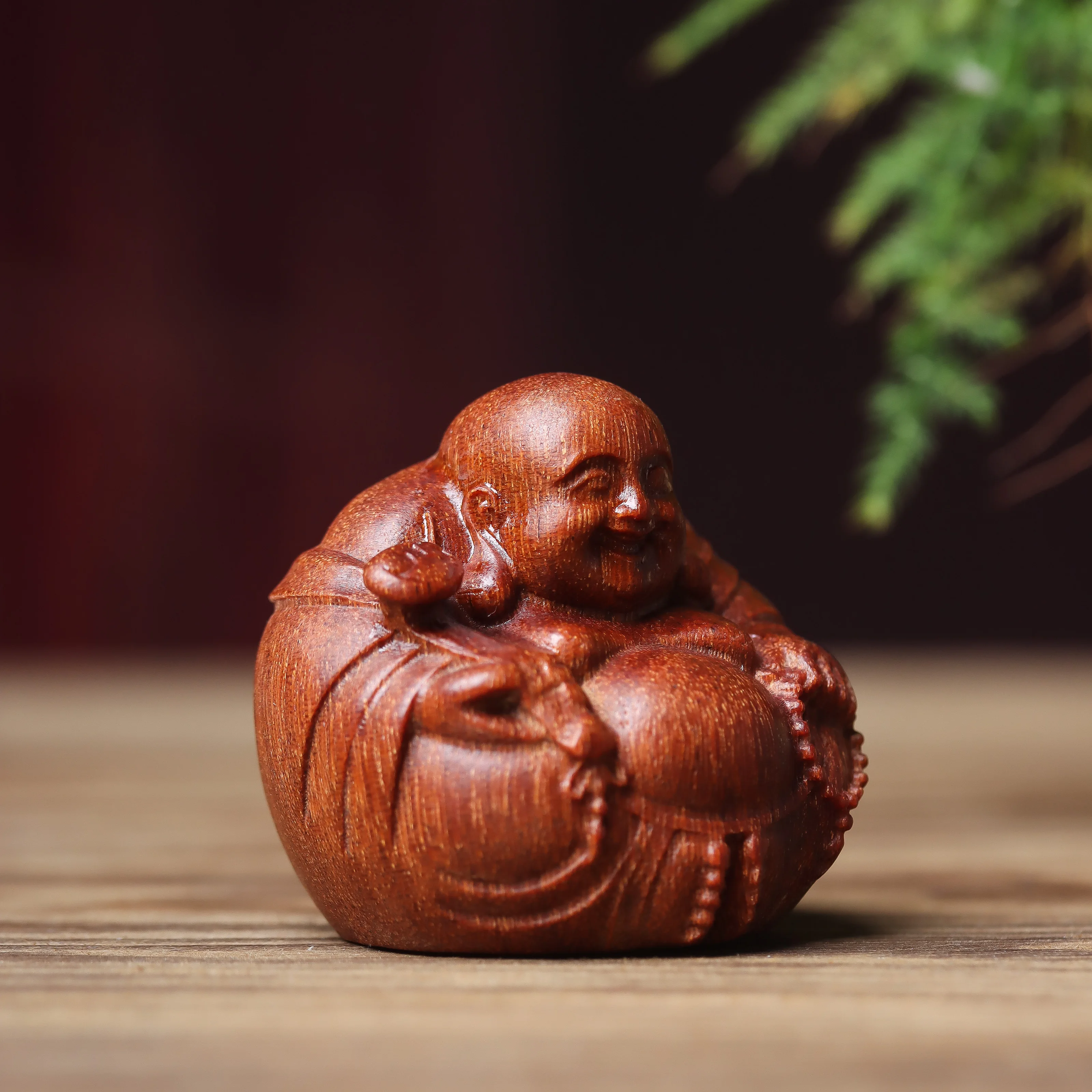 Lobular Rosewood Maitreya Buddha Hand Pieces Car Decorations a Piece of Harmony Ornament Crafts Wood Carving Smiling