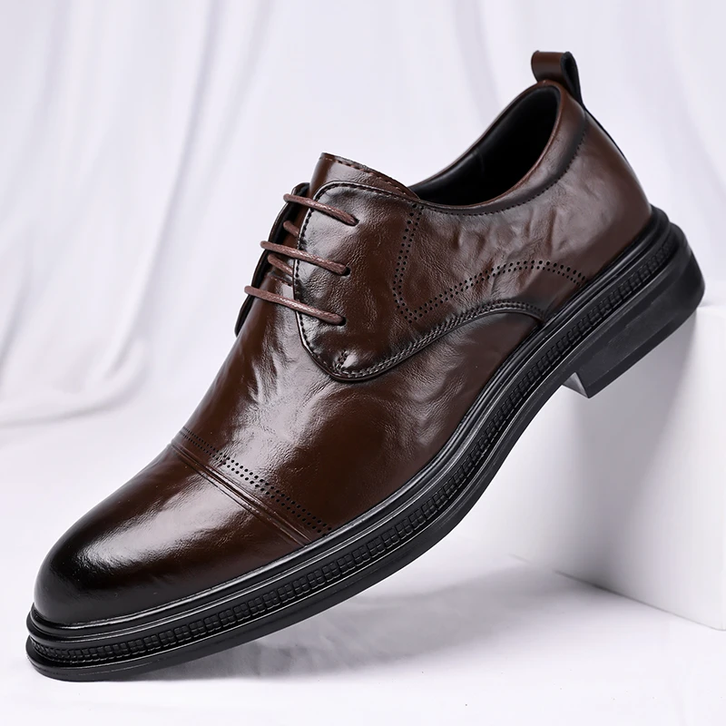 

2026 Summer New Comfortable Lace Up Men's Business Formal Leather Shoes Fashion Brand Men's Pointed Banquet Oxford Shoes