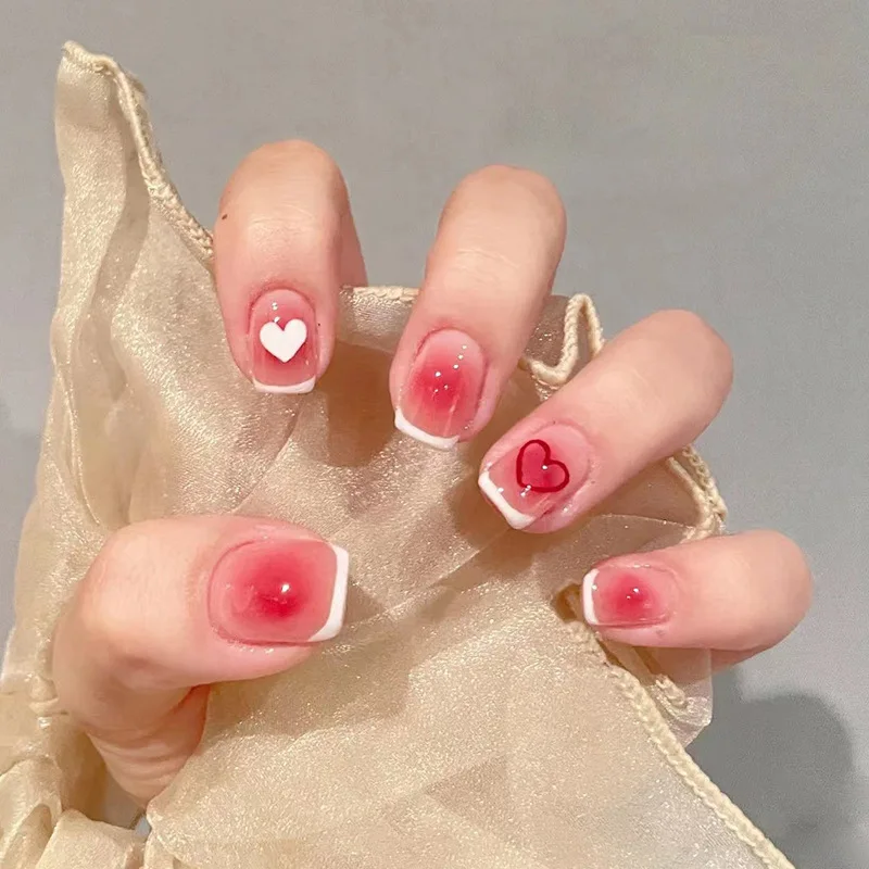24 шт. накладных ногтей Sweet Pink Blush с сердечками, блестками и стразами, французский дизайн с бантиками, короткие квадратные типсы