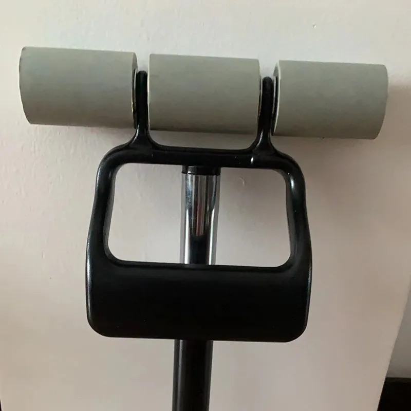 Pressure rollers for wallpaper and pvc floor with retractable pole