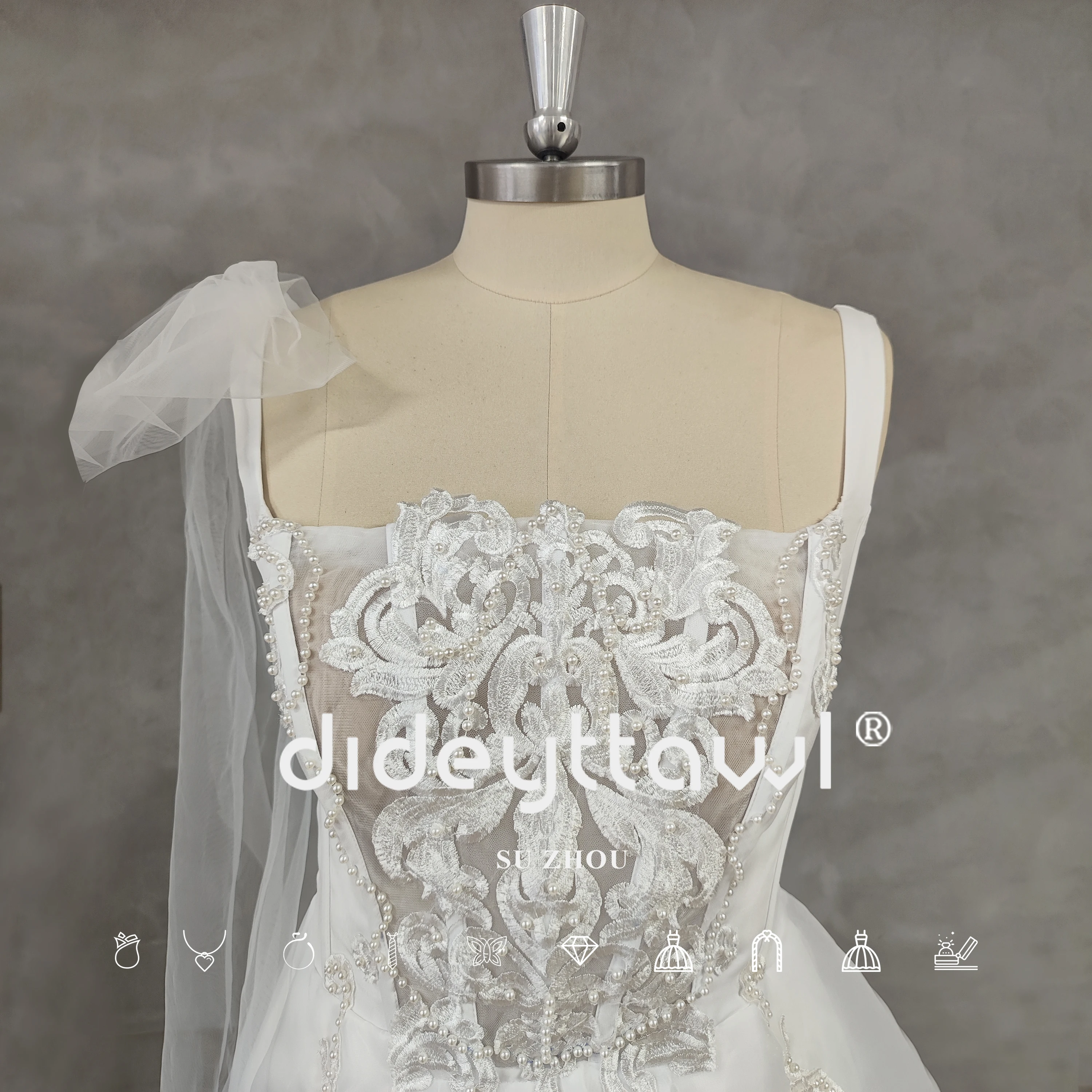 DIDEYTTAWL-Sem mangas Tulle Vestido de Noiva, A-Line, Zipper Voltar, Sweep Train, Custom Made, Square-Neck, Imagem Real