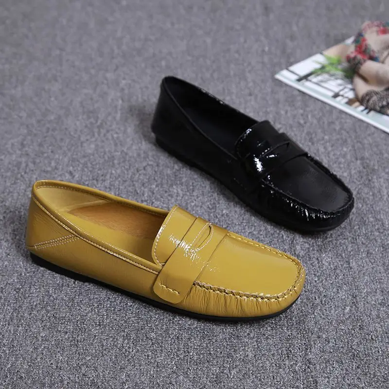 Spring 2024 new women\'s shoes Joker patent leather lazy square bean flat bottom low-cut casual shoes