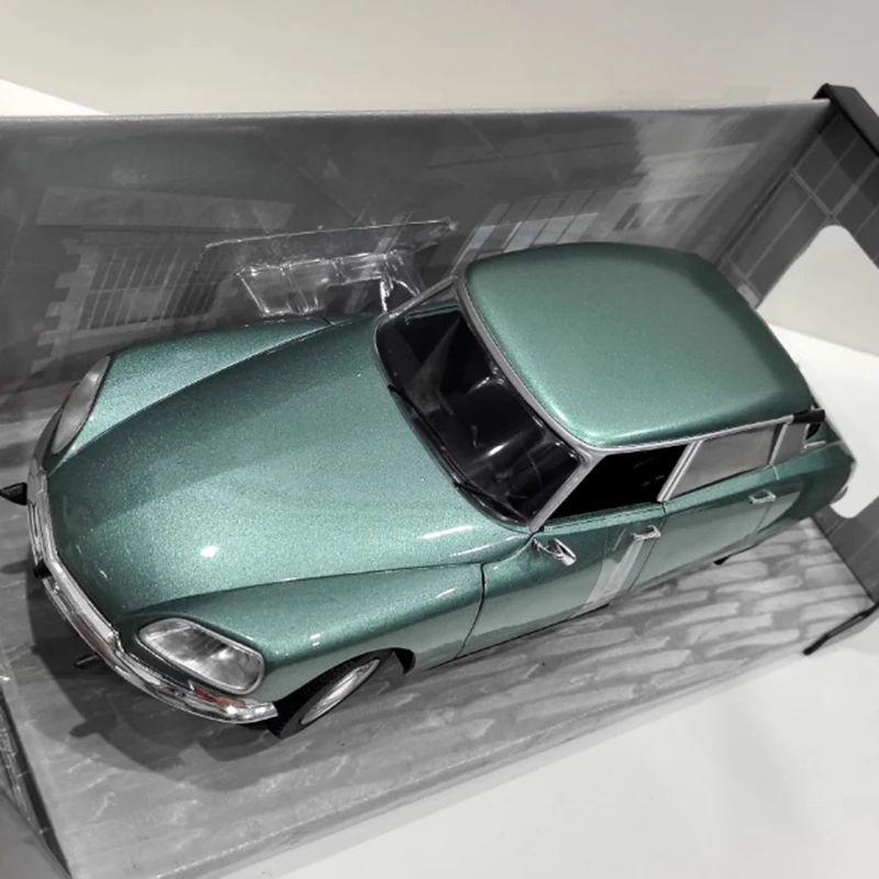

SOLIDO масштаб 1:18 CITROEN D СПЕЦИАЛЬНЫЙ сплав, имитация модели автомобиля, статическая коллекция, украшенные праздничные игрушки, классический сувенир, подарок