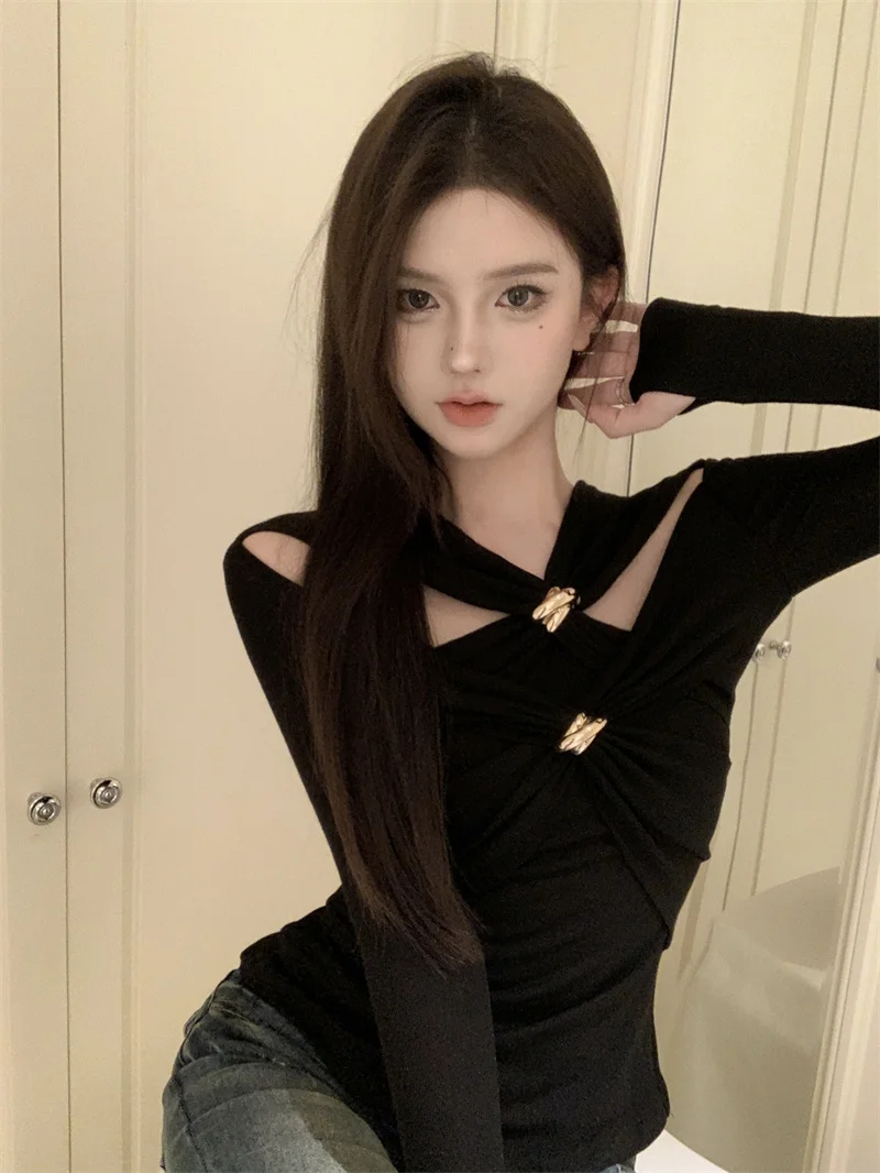 KUSAHIKI Spicy Girl Sexy Off Shoulder Top Women Autumn Niche Cross Hollow Long Sleeved Bottom T-shirt