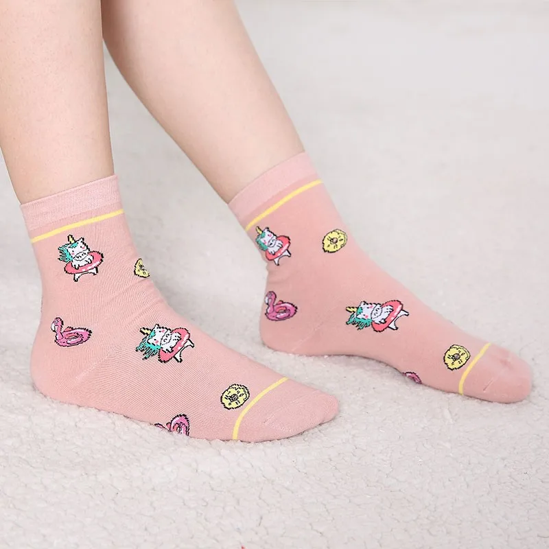 Calcetines de algodón con estampado de animales divertidos Kawaii para mujer, calcetines deportivos originales simples personalizados, calcetines de tubo medio para mujer X122