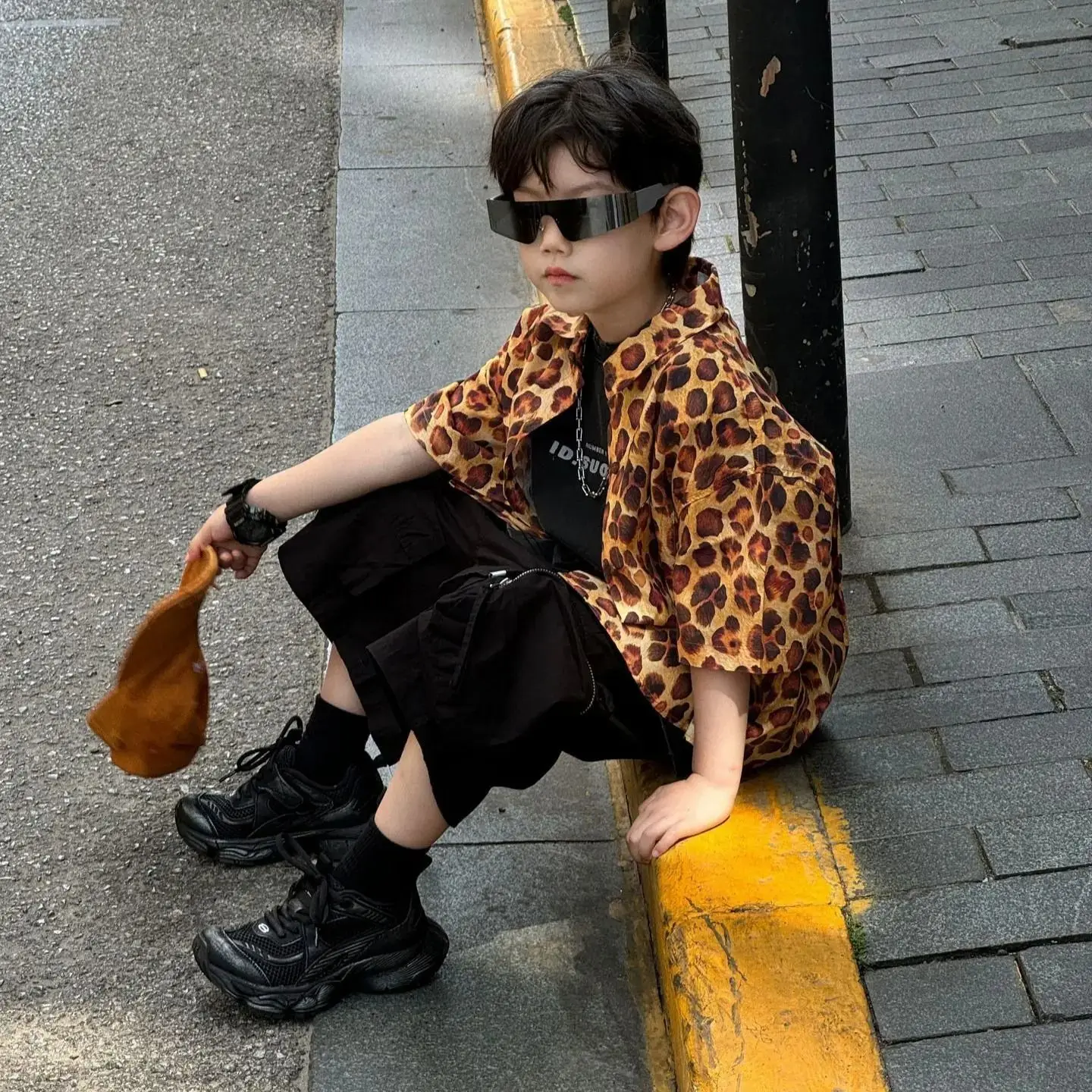 

2026 Summer Boys' Leopard Print Floral Shirt Kids' Breathable Patterned T Shirt Hot Sale Trendy Streetwear Casual Wear