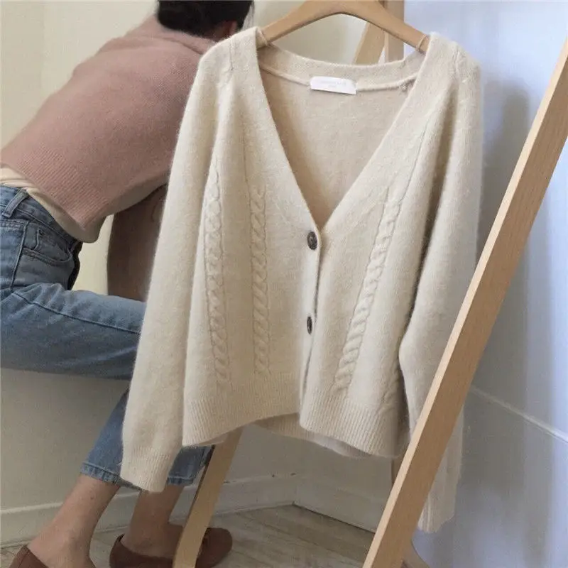 2021 Winter Women Loose Oversize Short Cardigan Sweet Knitted Jacket Coat Casual Thin Lazy Style Sweaters Coat Woman Pink Beige