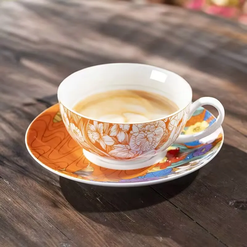 

Высококачественная кофейная чашка и блюдце Цзиндэчжэнь, изысканный цветочный узор, полупрозрачная белая фарфоровая кофейная чашка, послеобеденное использование для дома