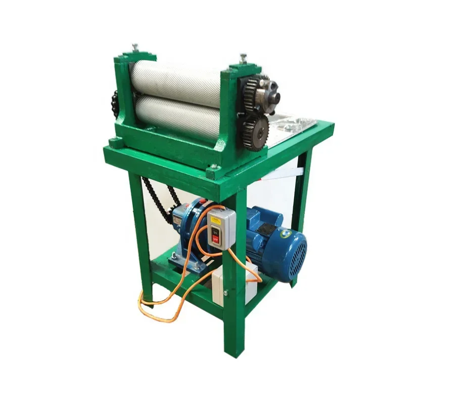 

#V Electric Beeswax Comb Foundation Sheet Roller Machine / Beeswax Stamping Machine with 86*450mm