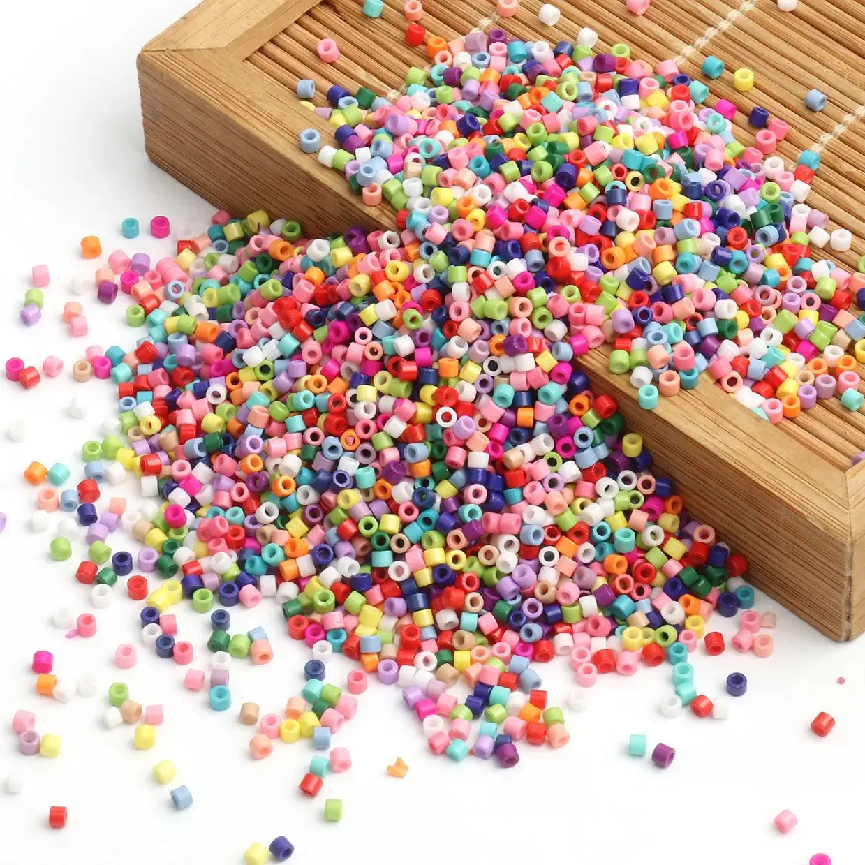 Japanese Glass Seed Loose Beads, Rodada Spacer Beads para Fazer Jóias, DIY Handmade Pulseira Acessórios, 2mm, 2000PCs