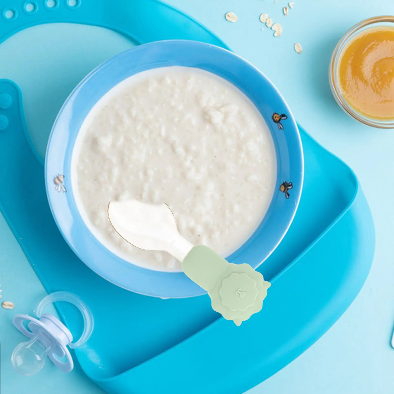 

Набор силиконовых столовых приборов для малышей: милые корейские мультяшные вилка и ложка из безопасного полипропилена для обучения самостоятельному приему пищи