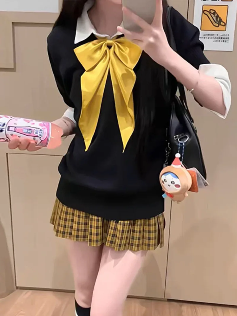 

Women Lazy Style Layered Long Sleeve JK Skirt Sets Black Sweater White V-shaped Shirt Yellow Grid Skirt Pure Desire Casual AQAF