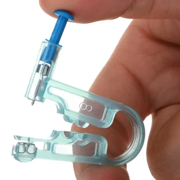 20Pcs Safety Ear Piercing Gun Kit Disposable Disinfect Safety Earring Piercer Machine Studs Nose CLip Body Jewelry Piercing Tool
