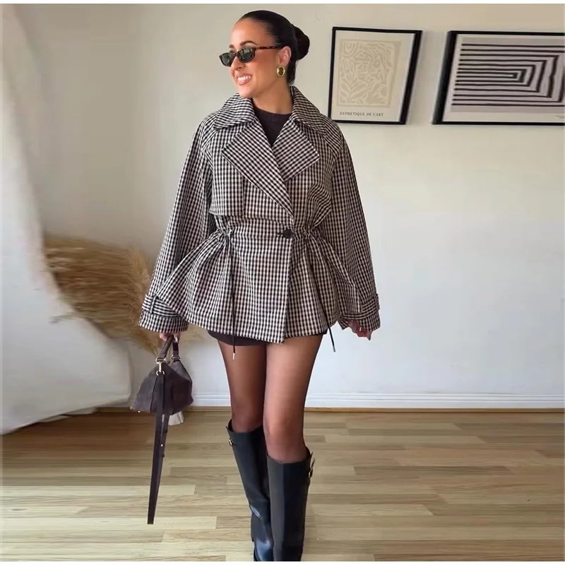 Karierte Trenchcoats mit Kragen, Kordelzug in der Taille und Schnürung, Damen, Streetwear, lange Ärmel, Knopfleiste, schmale Jacken, schicke Damenmode, neue Oberbekleidung. – Detail 6