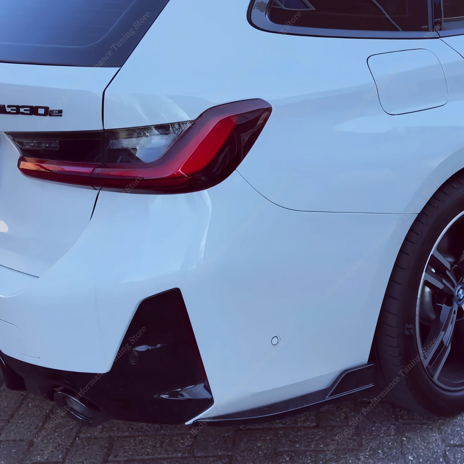 

Для BMW G21 Lci M Sport задний бампер боковой разветвитель 320i 320d 330e 330i M340i M340d Touring 2023-2025 юбки диффузора заднего бампера