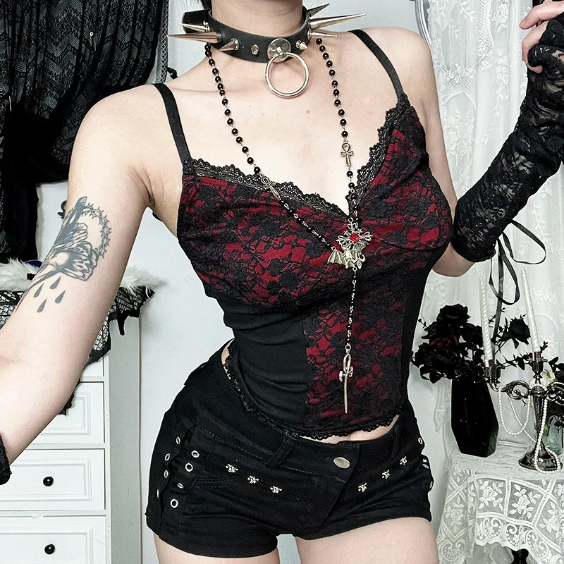 Stile scuro Moda Slim Fit Lace Splice Canotta 2025 Nuovo gotico Sexy Hot Girl Canotte Donna Punk Cos Abiti casual anni 2000 Y2k
