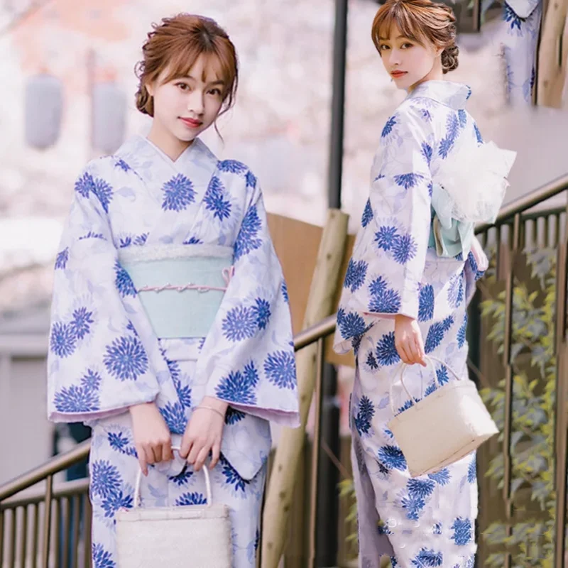 New Women's Japanese Kimono Suit 2024 Fashion Formal Japan Bathrobe Yukata Robe Female Vintage Printed Improved Kimono Costume