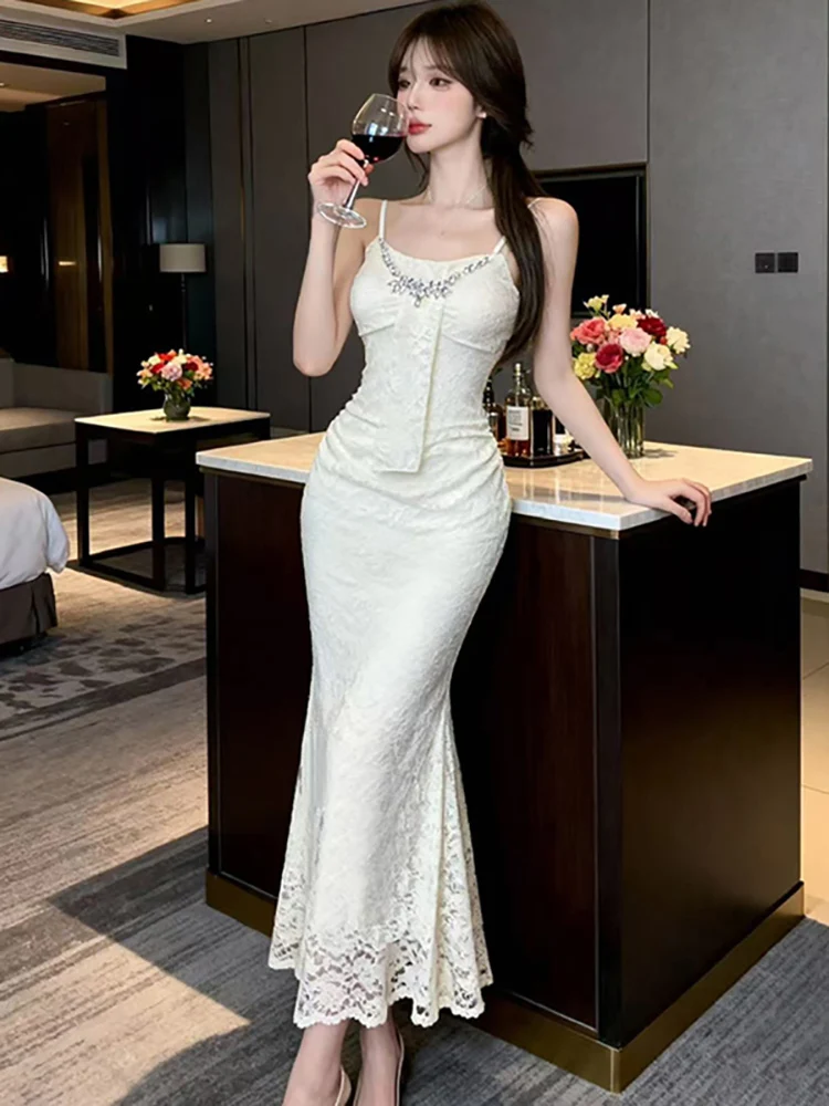 

Осень-зима, белое кружевное жаккардовое шикарное сексуальное платье на бретельках с бриллиантами, женское элегантное платье с рюшами, 2025 г., корейское винтажное роскошное платье