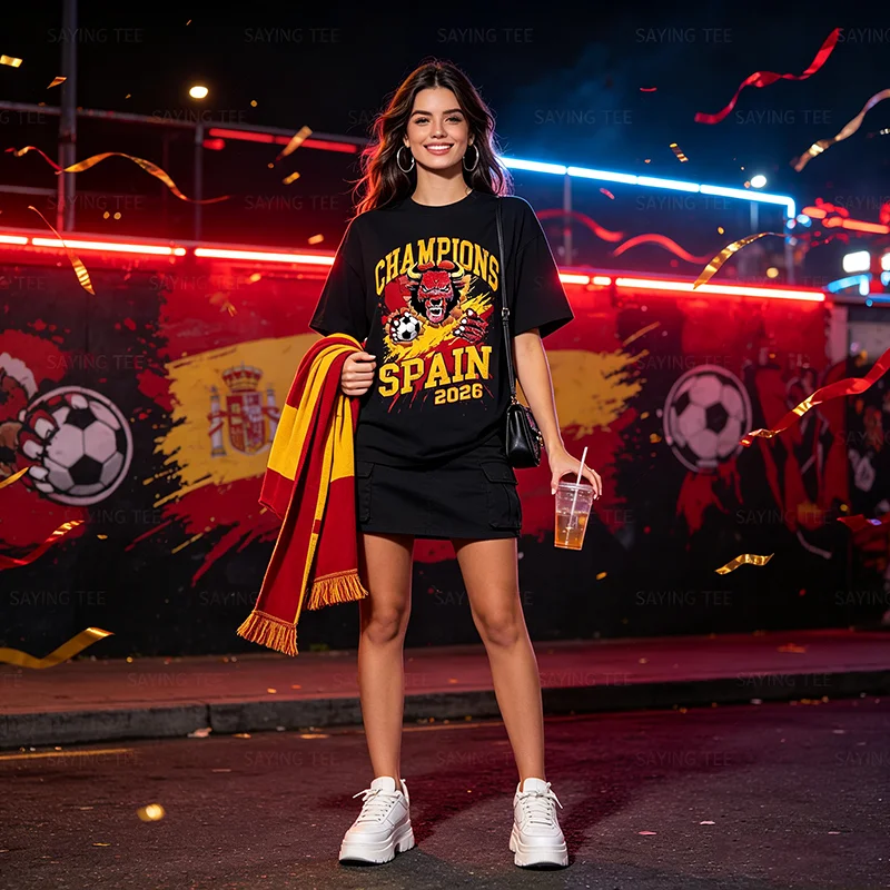Spanien Fußball-Champions Fan-Shirt mit Wildem Stier und Fußball, Spanisches Spieltag-Geschenk-T-Shirt für Männer und Frauen, Espana Campeones Del Mundo – Detail 4