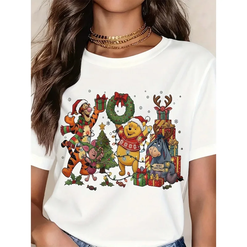 Disney kerst-T-shirts zijn de feestelijke feestoutfits voor Winnie de Poeh en zijn vrienden, geschikt voor zowel mannen als vrouwen