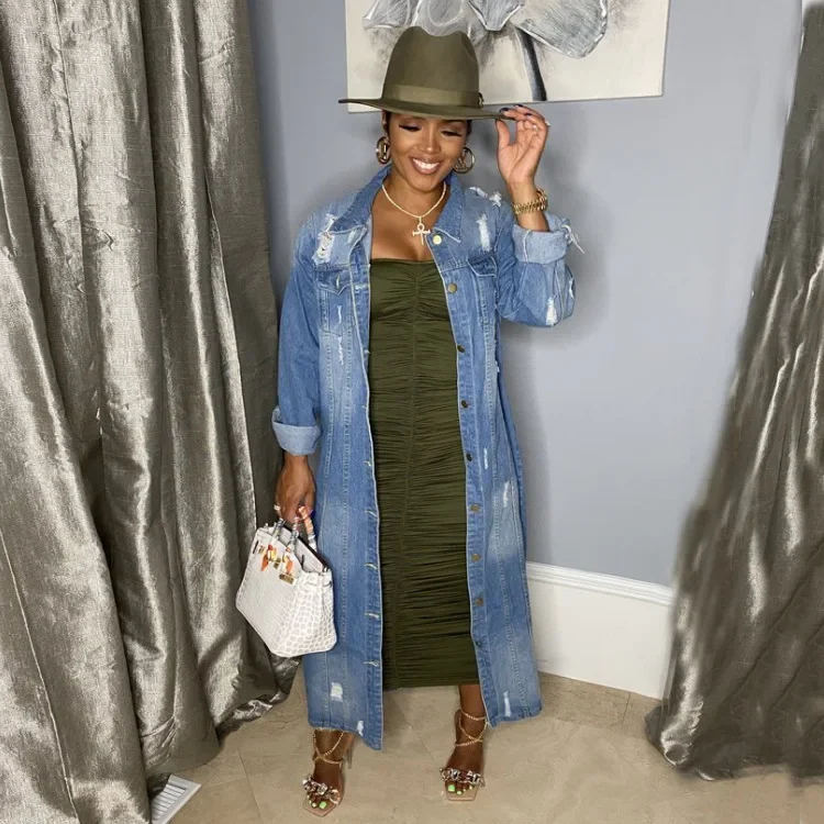 

Long Denim Jacket Women Hole Overcoat Pockets Single Breasted Turn Down Collar Vintage Jean Outerwear 2025 Female Streetwear